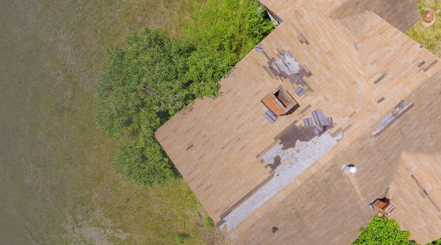 Why choose water damage restoration service for emergency water extraction services in West Hills